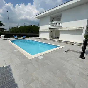 Appartement White House, Lainate